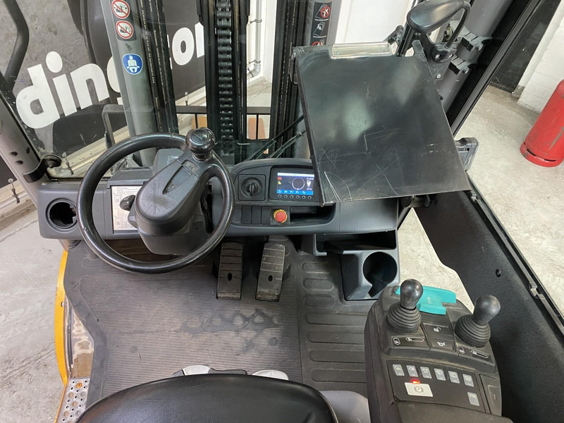 Jungheinrich TFG425s - Plinski viličar: slika 5 Jungheinrich TFG425s - Plinski viličar: slika 5