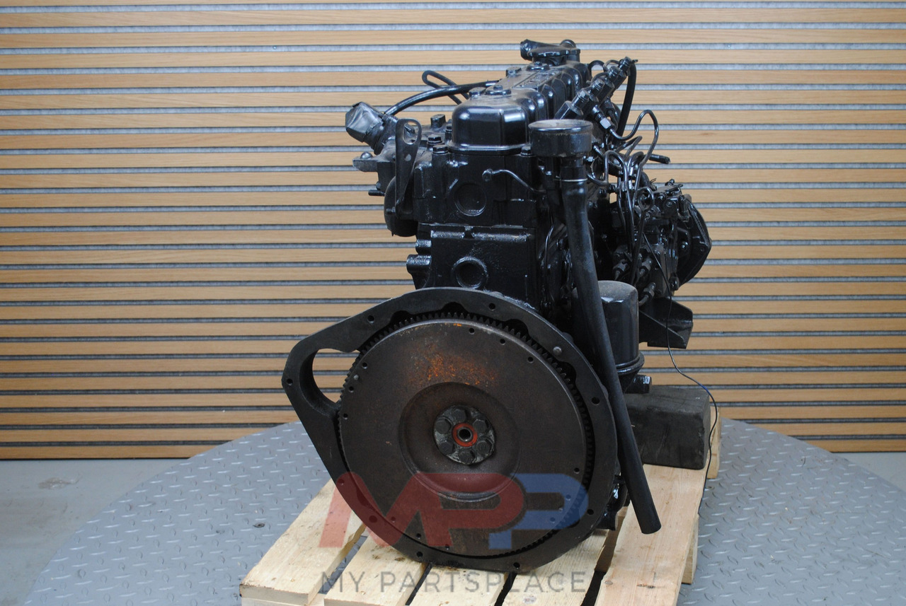 Isuzu Isuzu C240 - Motor: slika 3 Isuzu Isuzu C240 - Motor: slika 3