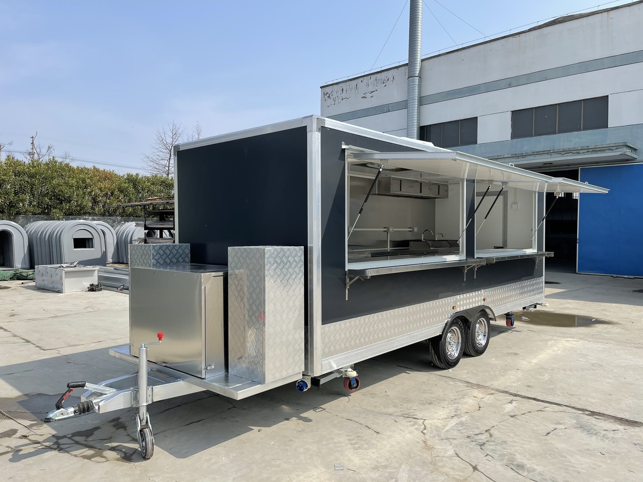 ERZODA Catering Trailer | Food Truck | Concession trailer | pizza trailer - Prikolica s hrano: slika 3 ERZODA Catering Trailer | Food Truck | Concession trailer | pizza trailer - Prikolica s hrano: slika 3
