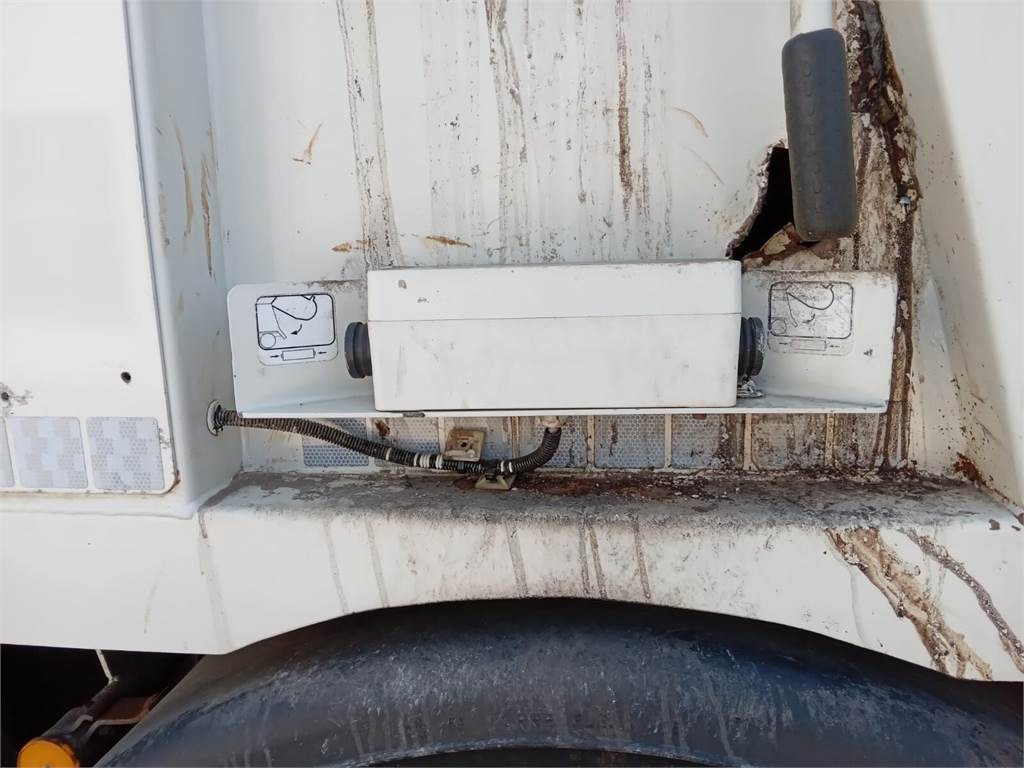 DAF Superstructure garbage truck MOL VDK PUSHER 20m3 - Smetarski tovornjak: slika 2 DAF Superstructure garbage truck MOL VDK PUSHER 20m3 - Smetarski tovornjak: slika 2