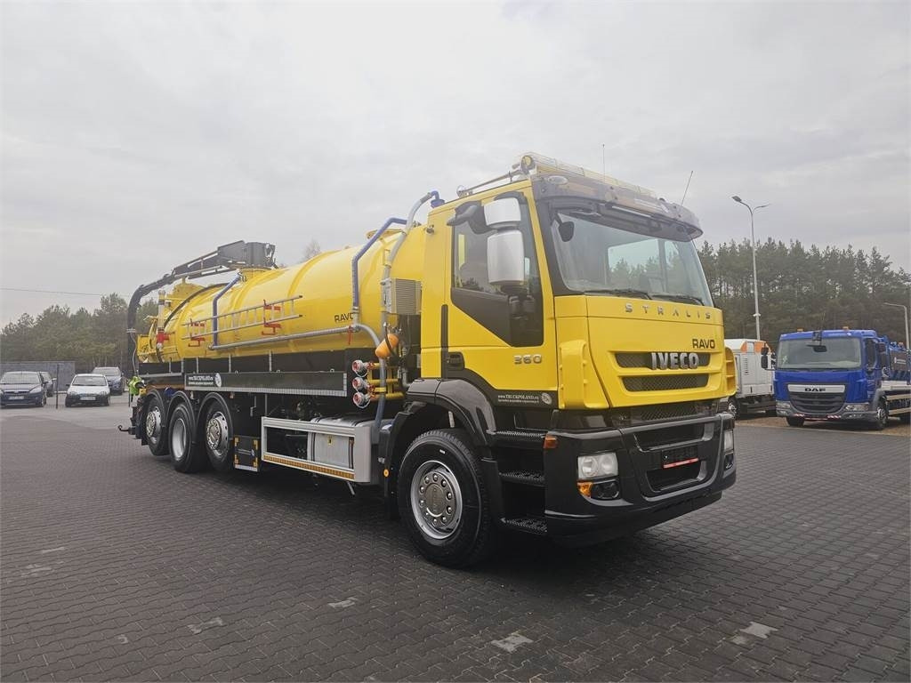 Iveco RAVO WUKO FOR CHANNEL CLEANING druck saug kanal - Vakuumski tovornjak: slika 2 Iveco RAVO WUKO FOR CHANNEL CLEANING druck saug kanal - Vakuumski tovornjak: slika 2
