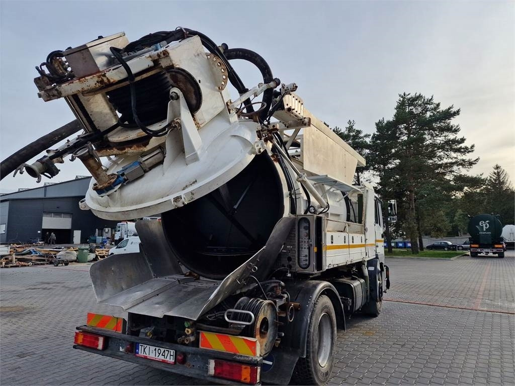 MAN WUKO MORO KOMBI FOR CHANNEL CLEANING - Vakuumski tovornjak: slika 1 MAN WUKO MORO KOMBI FOR CHANNEL CLEANING - Vakuumski tovornjak: slika 1