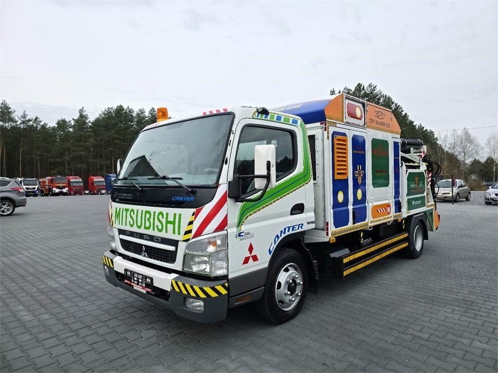 Mitsubishi CANTER odkurzacz koparka ssąca Saugbagger CITY SAU - Vakuumski tovornjak: slika 3 Mitsubishi CANTER odkurzacz koparka ssąca Saugbagger CITY SAU - Vakuumski tovornjak: slika 3