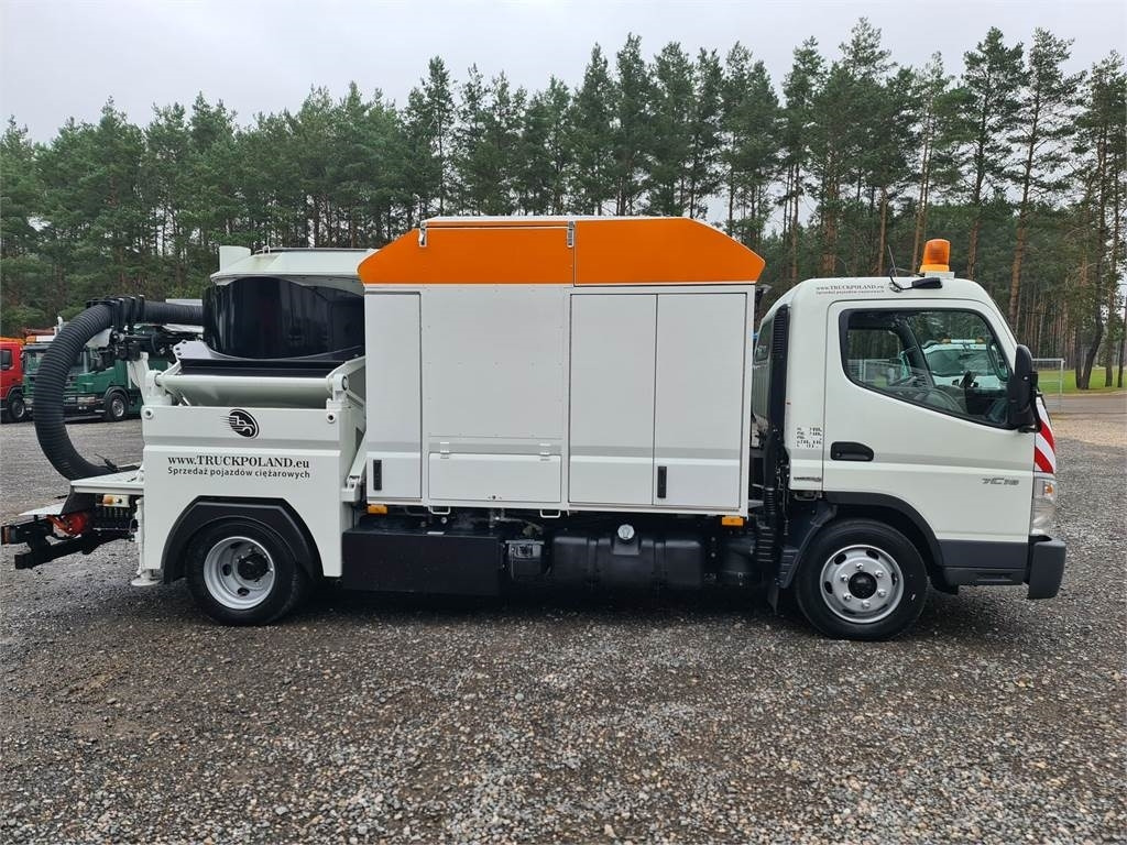 Mitsubishi CANTER odkurzacz koparka ssąca Saugbagger CITY SAU - Vakuumski tovornjak: slika 3 Mitsubishi CANTER odkurzacz koparka ssąca Saugbagger CITY SAU - Vakuumski tovornjak: slika 3