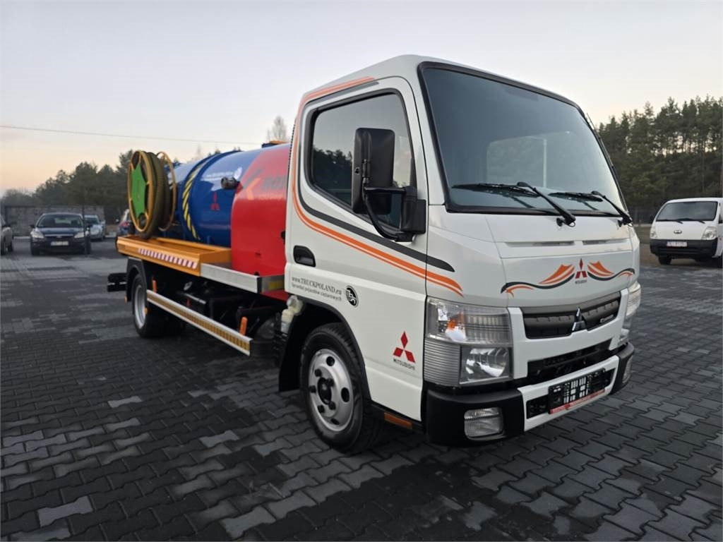 Mitsubishi ROM SMART COMBI WUKO HOT WATER FOR CLEANING SEWAGE - Vakuumski tovornjak: slika 2 Mitsubishi ROM SMART COMBI WUKO HOT WATER FOR CLEANING SEWAGE - Vakuumski tovornjak: slika 2