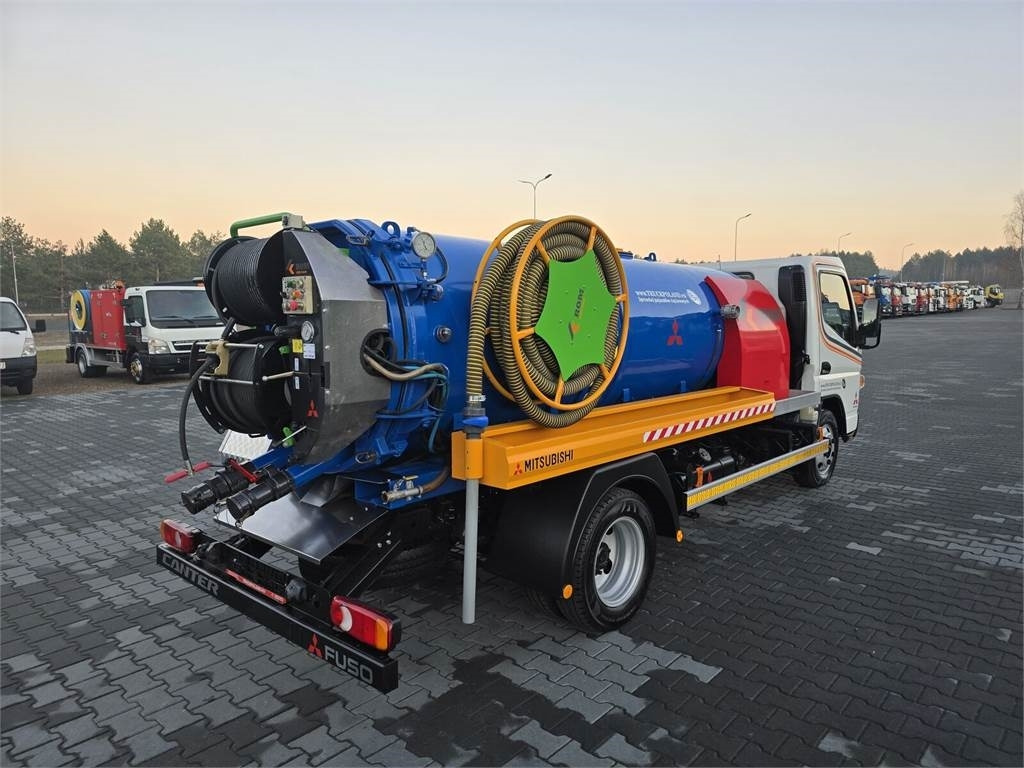 Mitsubishi ROM SMART COMBI WUKO HOT WATER FOR CLEANING SEWAGE - Vakuumski tovornjak: slika 1 Mitsubishi ROM SMART COMBI WUKO HOT WATER FOR CLEANING SEWAGE - Vakuumski tovornjak: slika 1