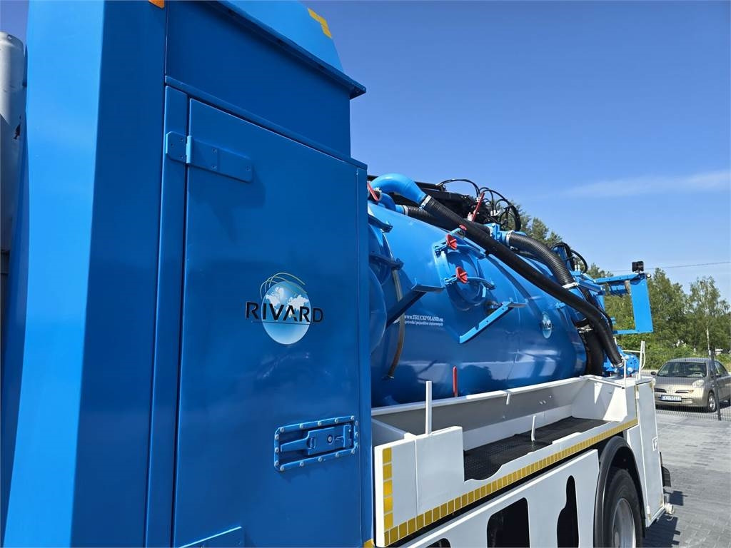 Vakuumski tovornjak Renault WUKO RIVARD for collecting liquid waste: slika 11