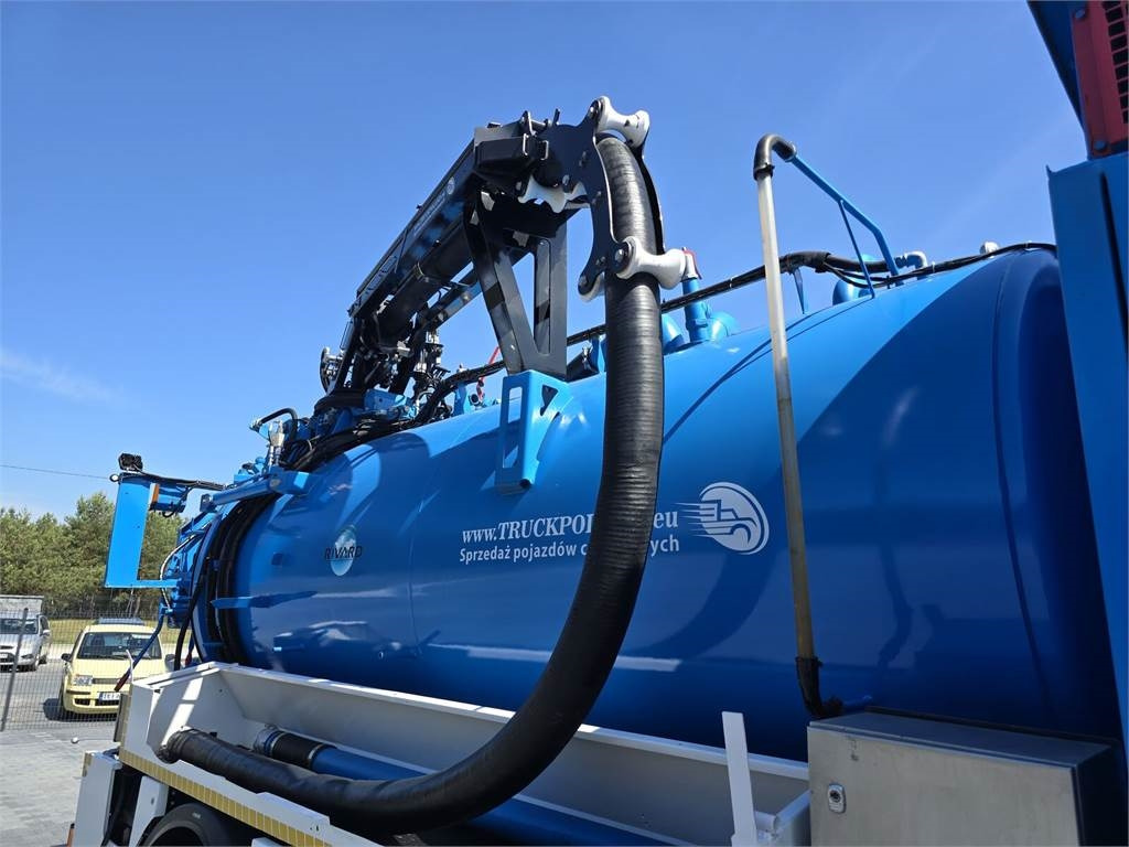 Vakuumski tovornjak Renault WUKO RIVARD for collecting liquid waste: slika 22