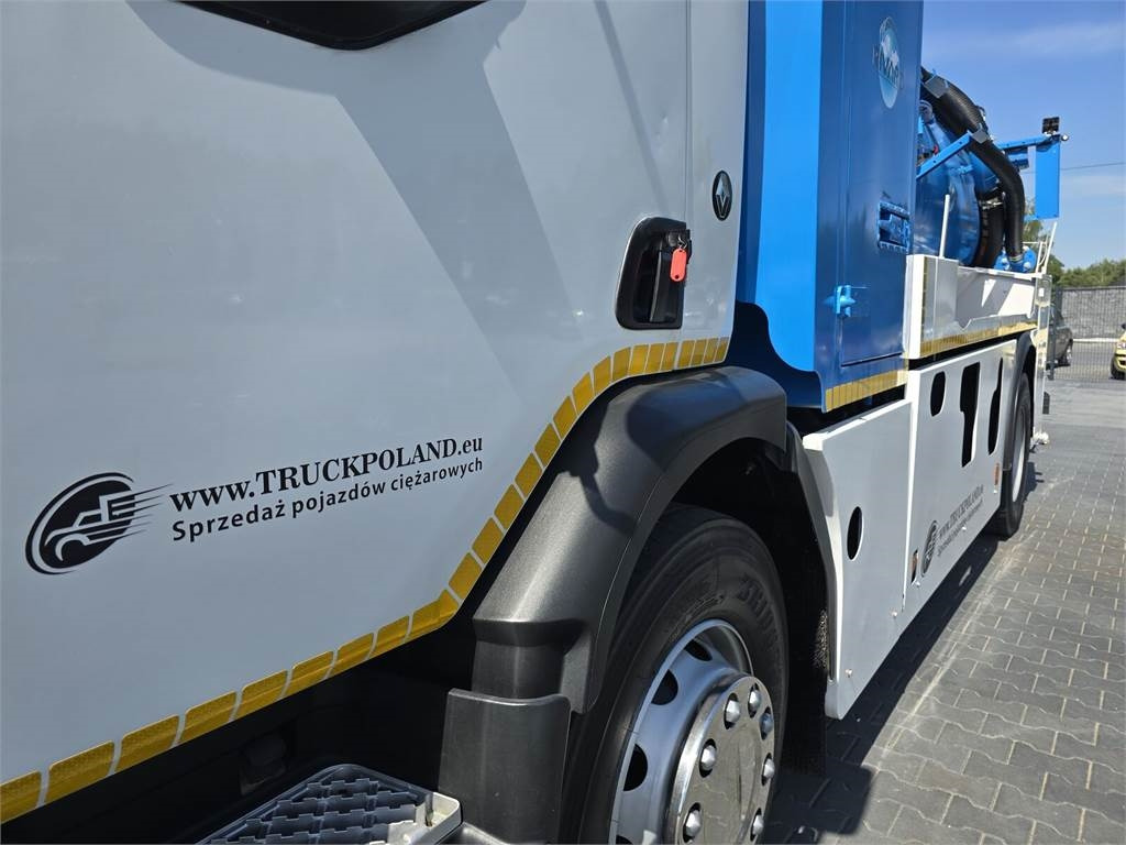 Vakuumski tovornjak Renault WUKO RIVARD for collecting liquid waste: slika 9