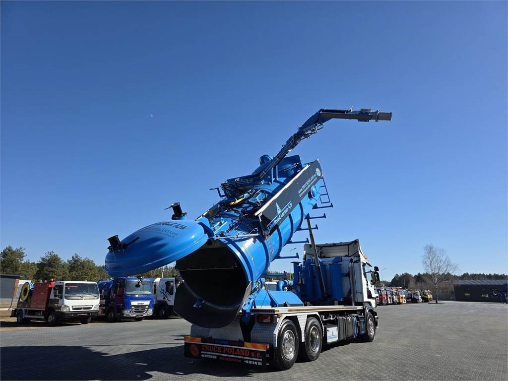 Scania Larsen FlexVac 311 Vacuum suction loader - Vakuumski tovornjak: slika 1 Scania Larsen FlexVac 311 Vacuum suction loader - Vakuumski tovornjak: slika 1