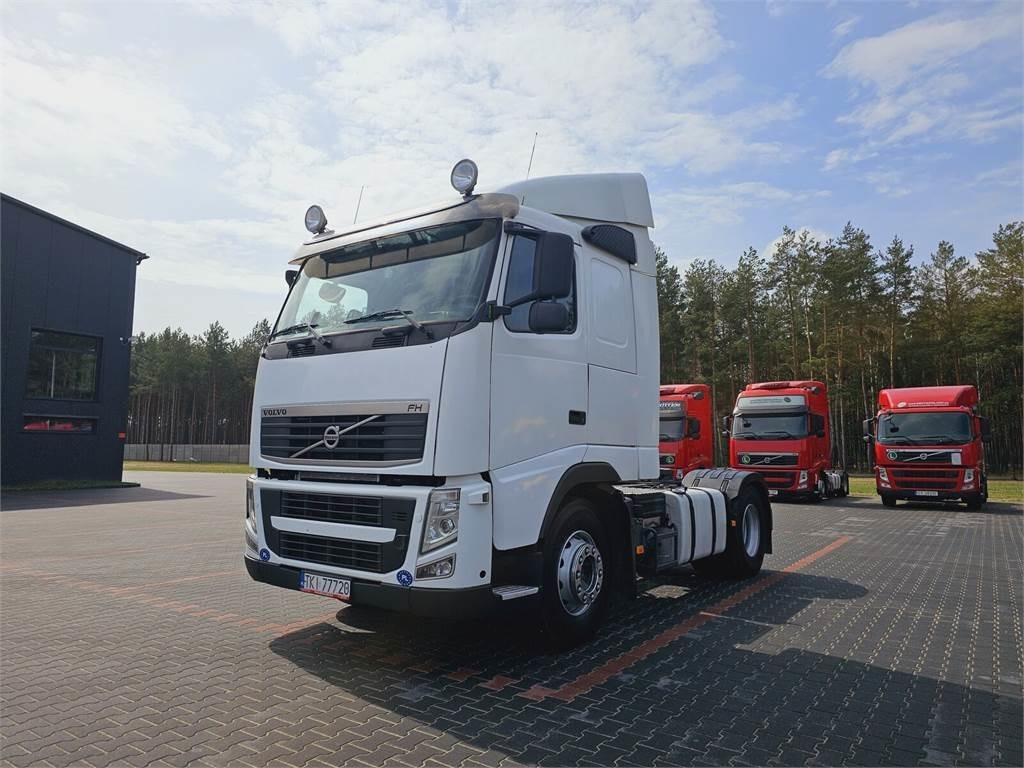 Volvo STANDARD 460 automatic 2009 r - Vlačilec: slika 3 Volvo STANDARD 460 automatic 2009 r - Vlačilec: slika 3