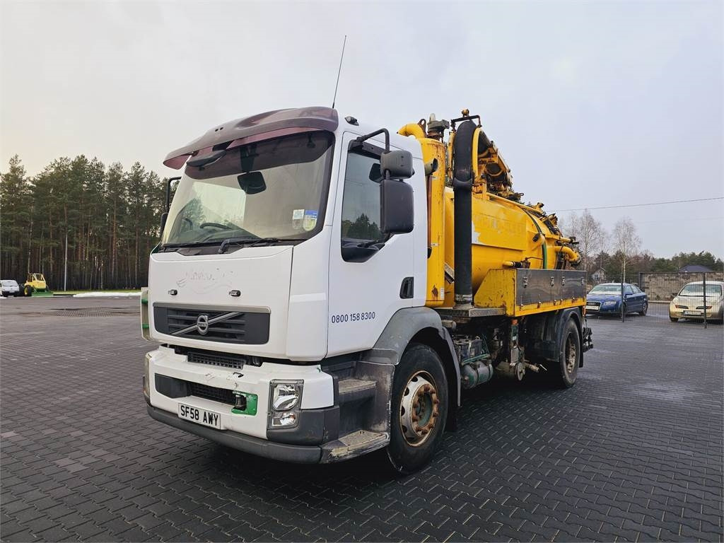 Volvo FULLER TANKERS 2008 WUKO for collecting liquid was - Vakuumski tovornjak: slika 3 Volvo FULLER TANKERS 2008 WUKO for collecting liquid was - Vakuumski tovornjak: slika 3