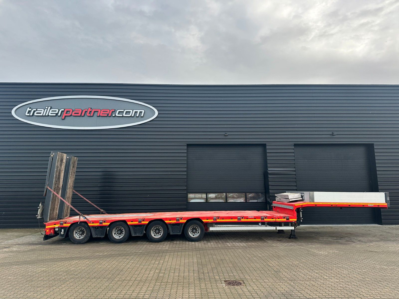 Goldhofer Stepstar 4 achs tieflader / Ausziehbar - Nizko noseča polprikolica: slika 1 Goldhofer Stepstar 4 achs tieflader / Ausziehbar - Nizko noseča polprikolica: slika 1