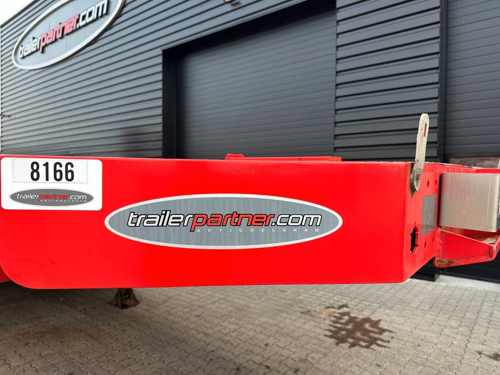 Goldhofer Tieflader / Zwangslenkung / ausziehbar Goldhofer Tieflader / Zwangslenkung / ausziehbar - Nizko noseča polprikolica: slika 4 Goldhofer Tieflader / Zwangslenkung / ausziehbar Goldhofer Tieflader / Zwangslenkung / ausziehbar - Nizko noseča polprikolica: slika 4