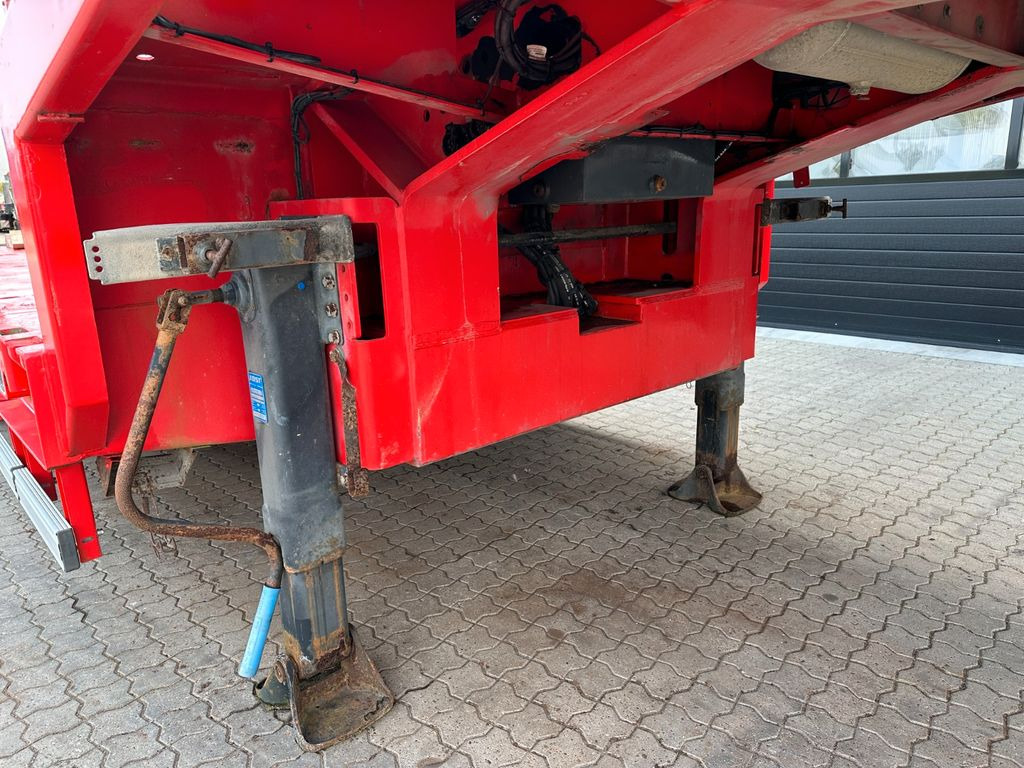 Goldhofer Tieflader / Zwangslenkung / ausziehbar Goldhofer Tieflader / Zwangslenkung / ausziehbar - Nizko noseča polprikolica: slika 3 Goldhofer Tieflader / Zwangslenkung / ausziehbar Goldhofer Tieflader / Zwangslenkung / ausziehbar - Nizko noseča polprikolica: slika 3