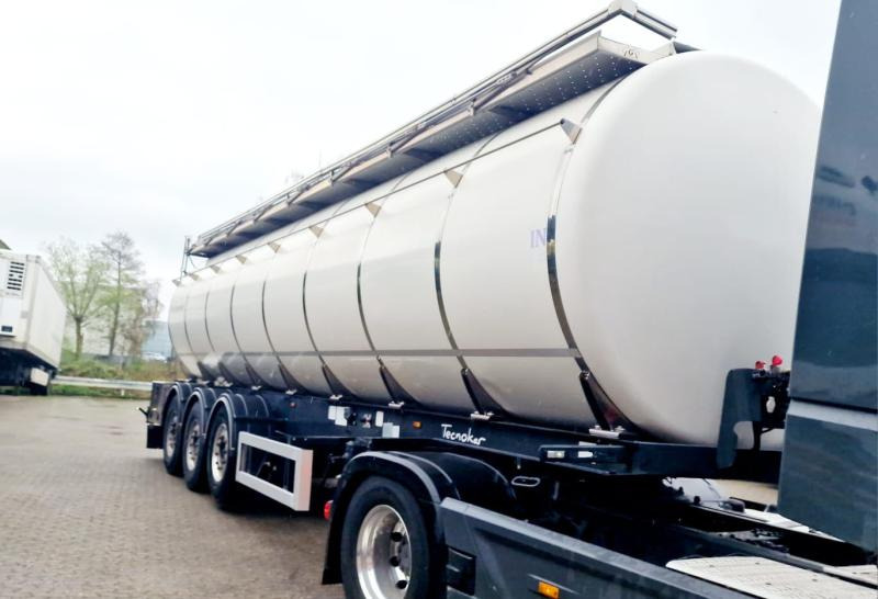 TecnoKar Trailers T3P - Polprikolica cisterna: slika 1 TecnoKar Trailers T3P - Polprikolica cisterna: slika 1