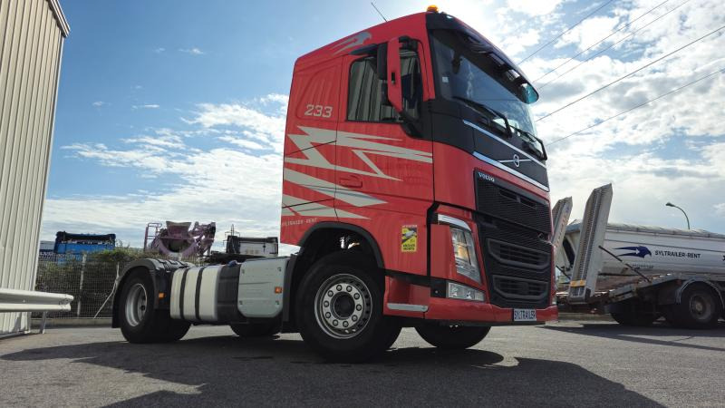 Volvo FH 460 Hydraulique (Location / Rent) - Vlačilec: slika 2 Volvo FH 460 Hydraulique (Location / Rent) - Vlačilec: slika 2