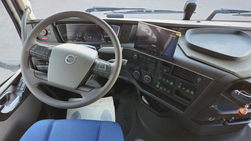 Volvo FH 500 AERO Globetrotter XXL (Location / Rent) - Vlačilec: slika 5 Volvo FH 500 AERO Globetrotter XXL (Location / Rent) - Vlačilec: slika 5