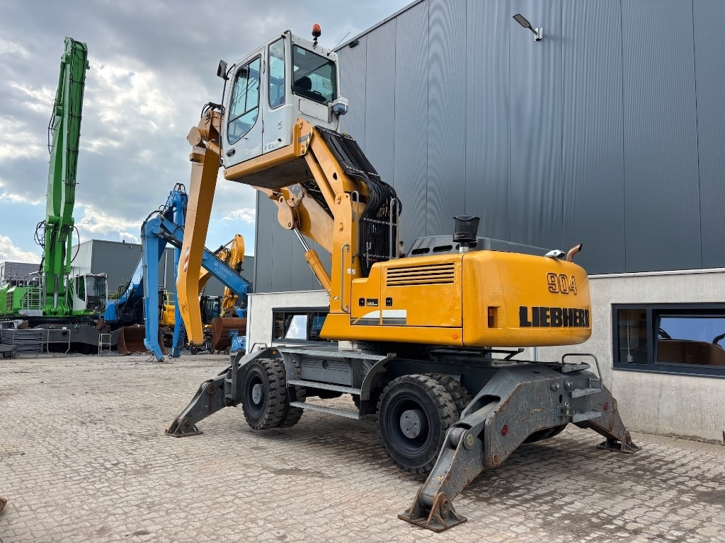 Liebherr A 904 C - Bager za prekladanje primarnih/ Sekundarnih surovin: slika 2 Liebherr A 904 C - Bager za prekladanje primarnih/ Sekundarnih surovin: slika 2