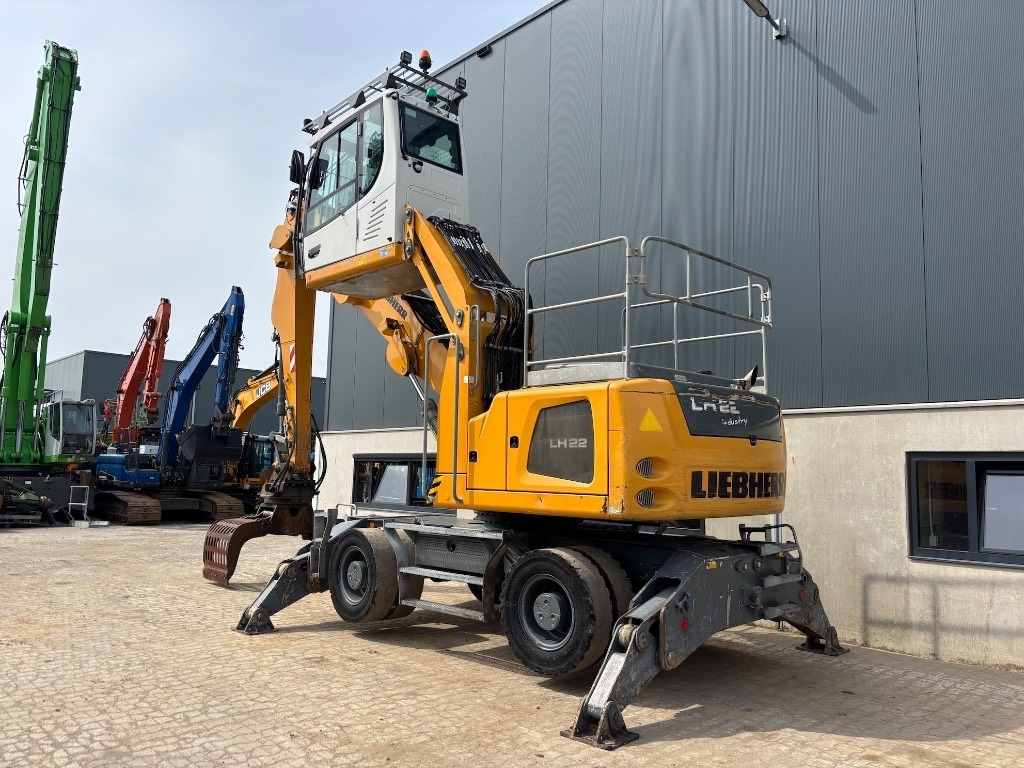 Liebherr LH 22 - LH 24 - LH22 - Bager za prekladanje primarnih/ Sekundarnih surovin: slika 3 Liebherr LH 22 - LH 24 - LH22 - Bager za prekladanje primarnih/ Sekundarnih surovin: slika 3