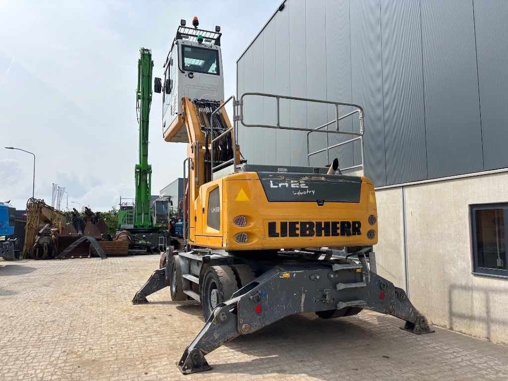 Liebherr LH 22 - LH 24 - LH22 - Bager za prekladanje primarnih/ Sekundarnih surovin: slika 4 Liebherr LH 22 - LH 24 - LH22 - Bager za prekladanje primarnih/ Sekundarnih surovin: slika 4