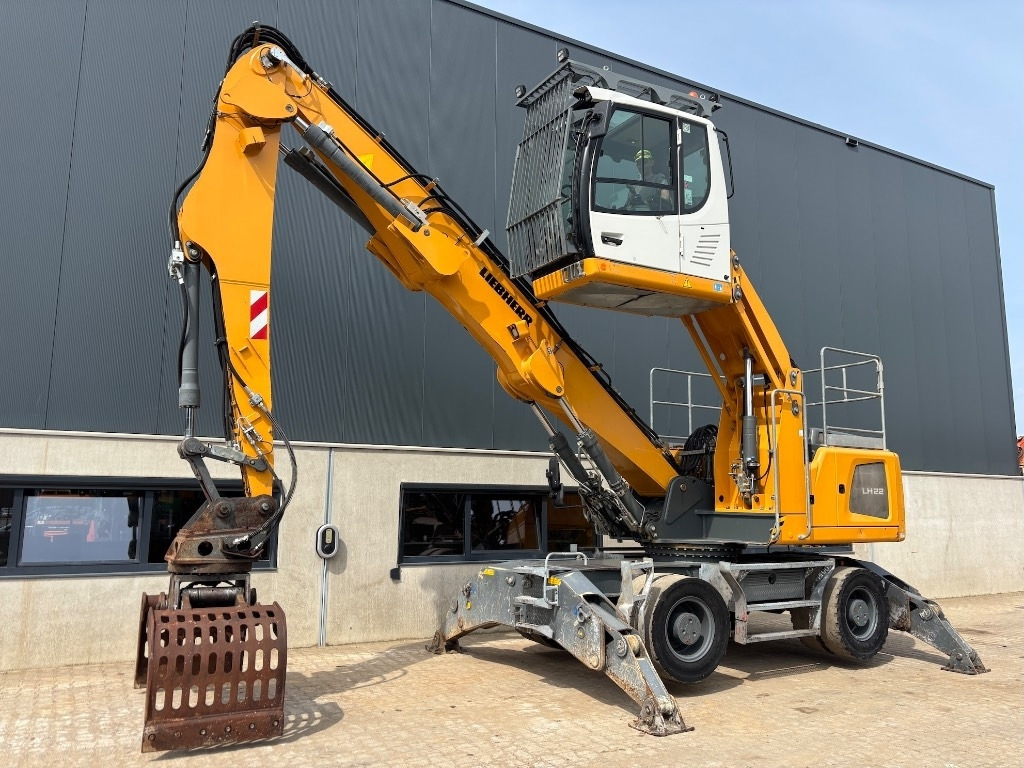 Liebherr LH 22 - LH 24 - LH22 - Bager za prekladanje primarnih/ Sekundarnih surovin: slika 1 Liebherr LH 22 - LH 24 - LH22 - Bager za prekladanje primarnih/ Sekundarnih surovin: slika 1