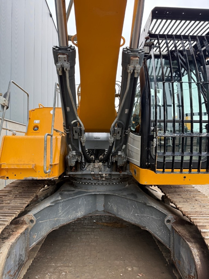 Liebherr R 946 LC - R946 - R946LC - R 938 - Bager goseničar: slika 5 Liebherr R 946 LC - R946 - R946LC - R 938 - Bager goseničar: slika 5