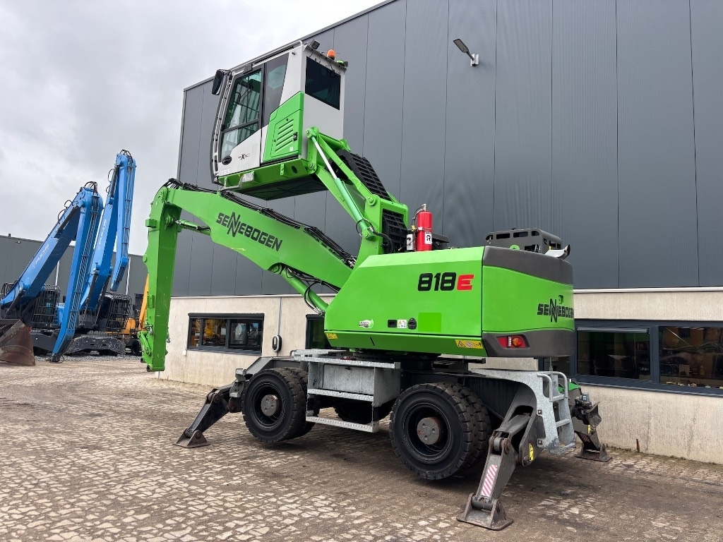 Sennebogen 818 E - 818 M - 818M - 818E XL - Bager za prekladanje primarnih/ Sekundarnih surovin: slika 3 Sennebogen 818 E - 818 M - 818M - 818E XL - Bager za prekladanje primarnih/ Sekundarnih surovin: slika 3