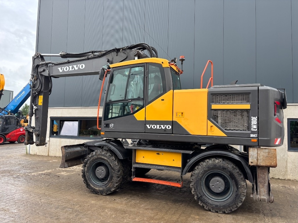 Volvo EW 180 E - EW 200 E - Bager na kolesih: slika 2 Volvo EW 180 E - EW 200 E - Bager na kolesih: slika 2