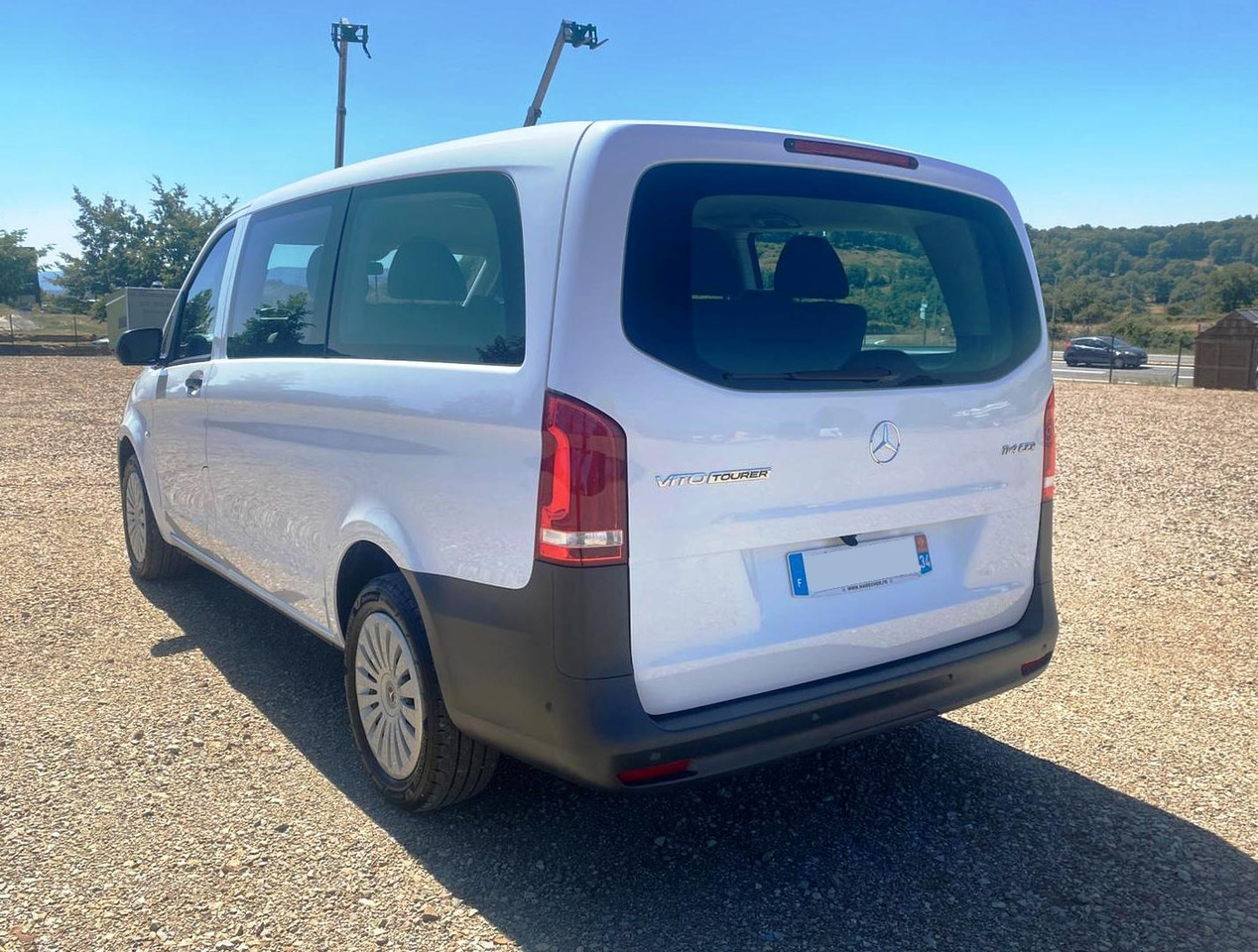 MERCEDES-BENZ Vito Tourer 114 CDI 136 Long Pro 9G-Tronic 8 Places - Potniški kombi: slika 3 MERCEDES-BENZ Vito Tourer 114 CDI 136 Long Pro 9G-Tronic 8 Places - Potniški kombi: slika 3