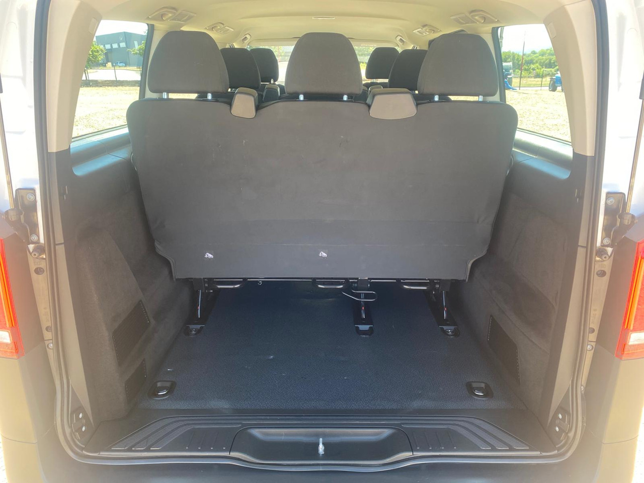 Potniški kombi MERCEDES-BENZ Vito Tourer 114 CDI 136 Long Pro 9G-Tronic 8 Places: slika 11