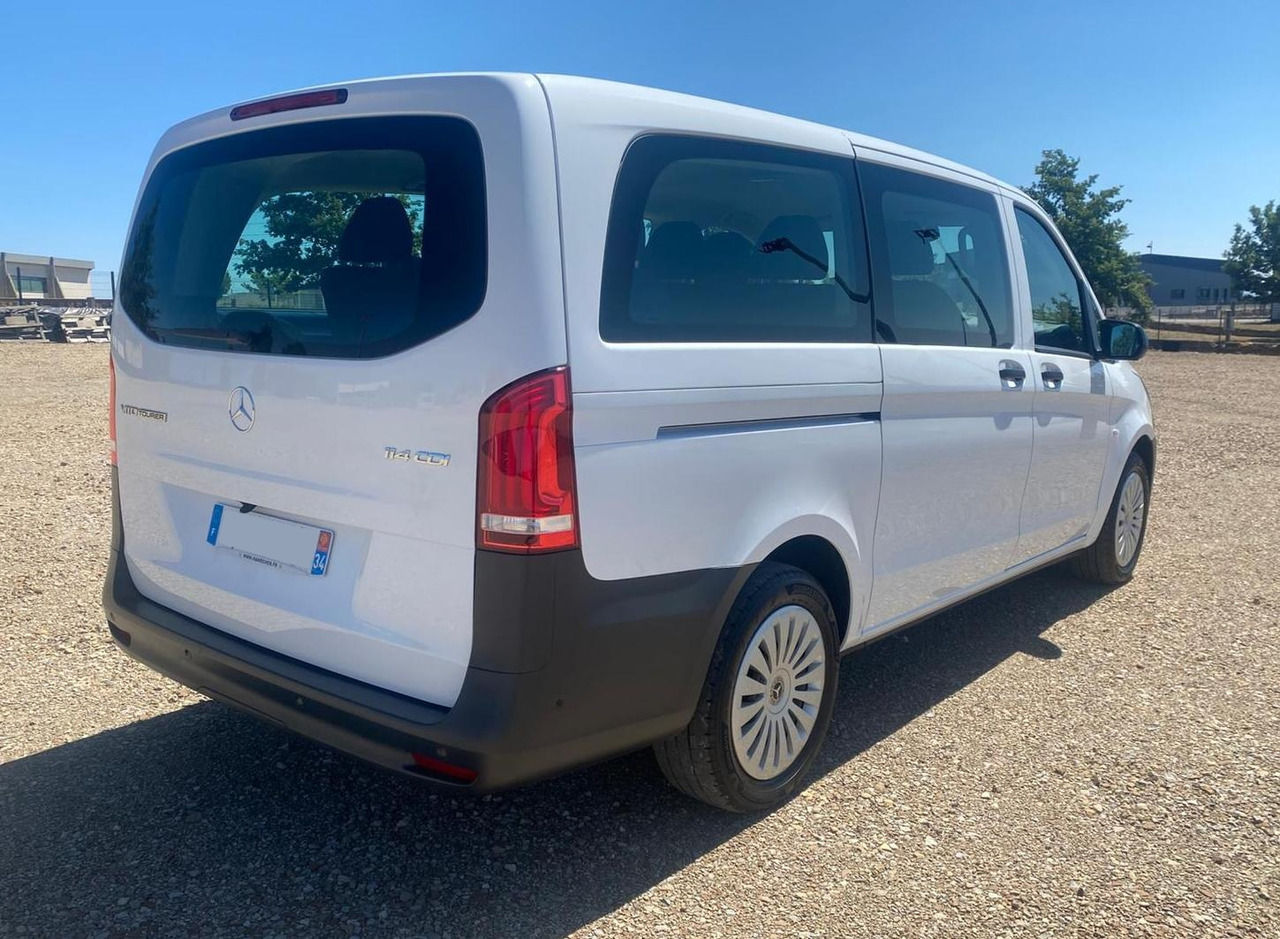 MERCEDES-BENZ Vito Tourer 114 CDI 136 Long Pro 9G-Tronic 8 Places - Potniški kombi: slika 4 MERCEDES-BENZ Vito Tourer 114 CDI 136 Long Pro 9G-Tronic 8 Places - Potniški kombi: slika 4