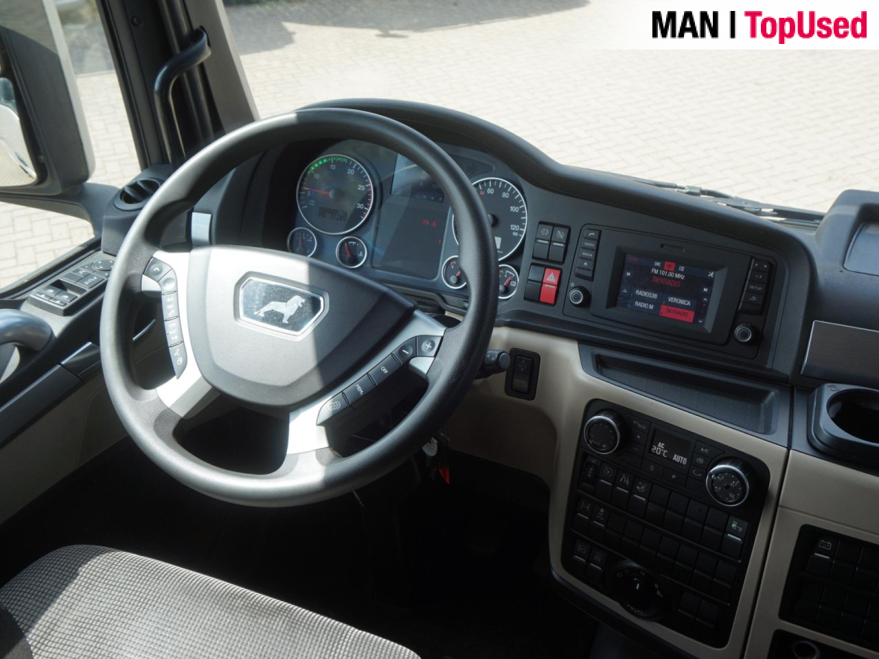 MAN TGX 18.470 4X2 BLS / XLX / 2 Tanks / EURO 6 - Vlačilec: slika 4 MAN TGX 18.470 4X2 BLS / XLX / 2 Tanks / EURO 6 - Vlačilec: slika 4