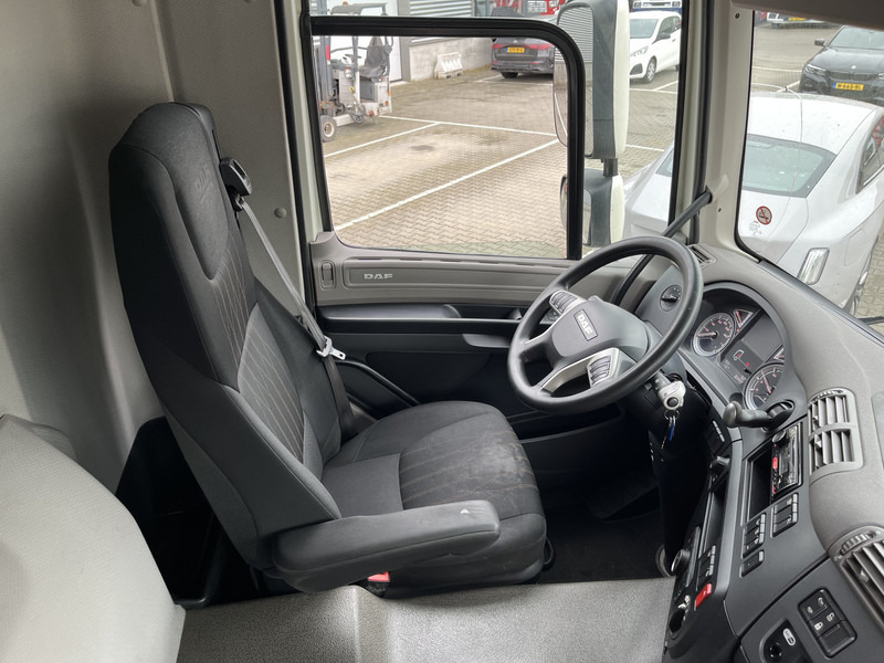 DAF CF 260 FA / Carrier Koeler - 30 gr / Chereau Frigobox / Laadklep 2000 kg - Tovornjak hladilnik: slika 3 DAF CF 260 FA / Carrier Koeler - 30 gr / Chereau Frigobox / Laadklep 2000 kg - Tovornjak hladilnik: slika 3