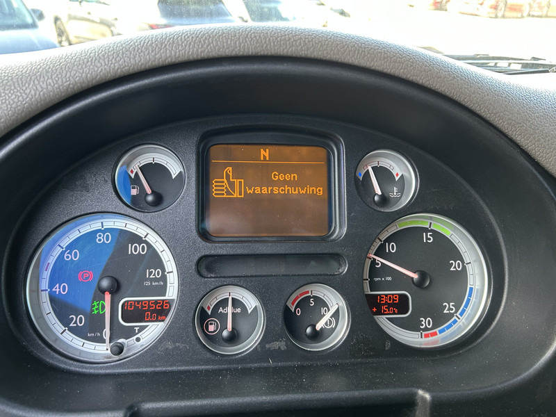 DAF CF 75 310 Euro 5 / Curtainside Box / Loadlift / Trailer Coupling - Tovornjak s ponjavo: slika 4 DAF CF 75 310 Euro 5 / Curtainside Box / Loadlift / Trailer Coupling - Tovornjak s ponjavo: slika 4