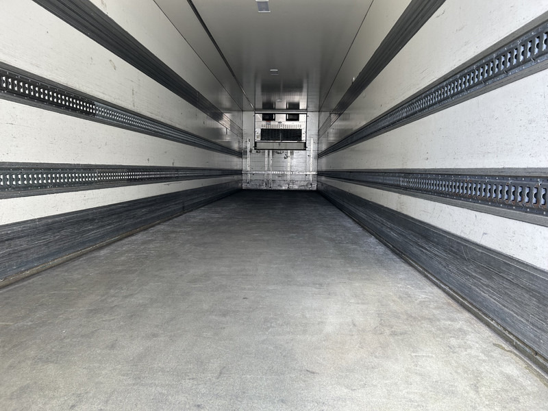 H.T.F. HZO 39 / Carrier Vector 1800 Frigo / Loadlift 2500 kg / APK TUV 01-26 - Polprikolica hladilnik: slika 3 H.T.F. HZO 39 / Carrier Vector 1800 Frigo / Loadlift 2500 kg / APK TUV 01-26 - Polprikolica hladilnik: slika 3