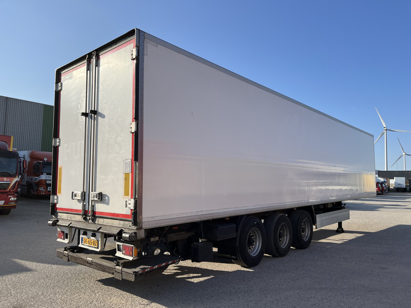 Krone Cool Liner / Carrier Vector 1850 mt / Frigo Box / Loadlift / NL Trail - Polprikolica hladilnik: slika 2 Krone Cool Liner / Carrier Vector 1850 mt / Frigo Box / Loadlift / NL Trail - Polprikolica hladilnik: slika 2
