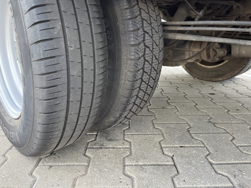Dostavno vozilo z zabojnikom MAN TGE 3.180 Euro 6 / Navi / Cruise / Box / Loadlift / APK TUV 09-25: slika 18