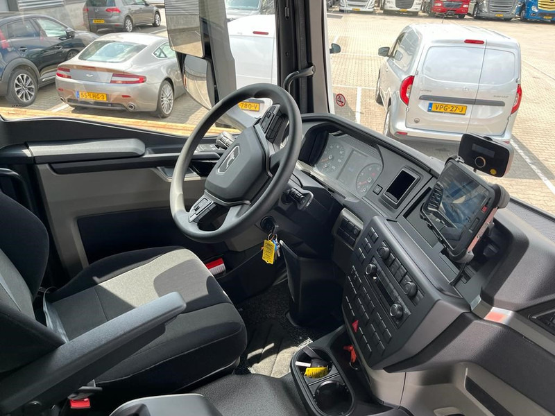 MAN TGM 18.250 / Carrier Koeler -30 gr / Chereau Frigobox / Laadklep / APK 06-26 - Tovornjak hladilnik: slika 3 MAN TGM 18.250 / Carrier Koeler -30 gr / Chereau Frigobox / Laadklep / APK 06-26 - Tovornjak hladilnik: slika 3