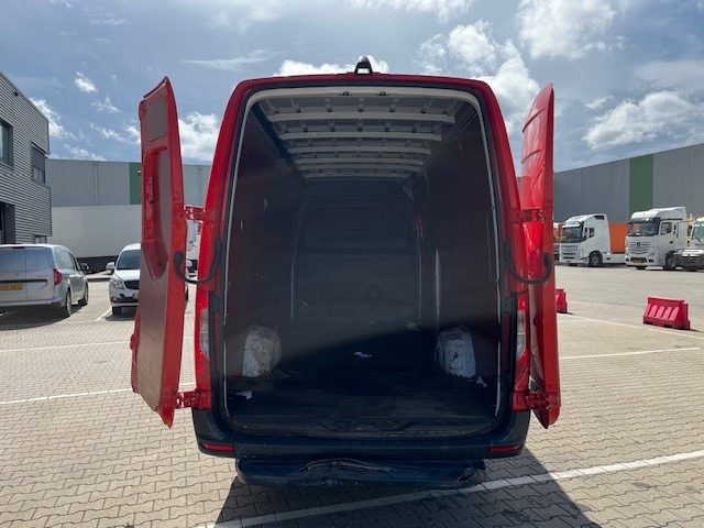 Mercedes-Benz Sprinter 311 / 2.2 CDI / L3 H2 / Automatic / APK-TUV 02-26 - Mali kombi: slika 5 Mercedes-Benz Sprinter 311 / 2.2 CDI / L3 H2 / Automatic / APK-TUV 02-26 - Mali kombi: slika 5