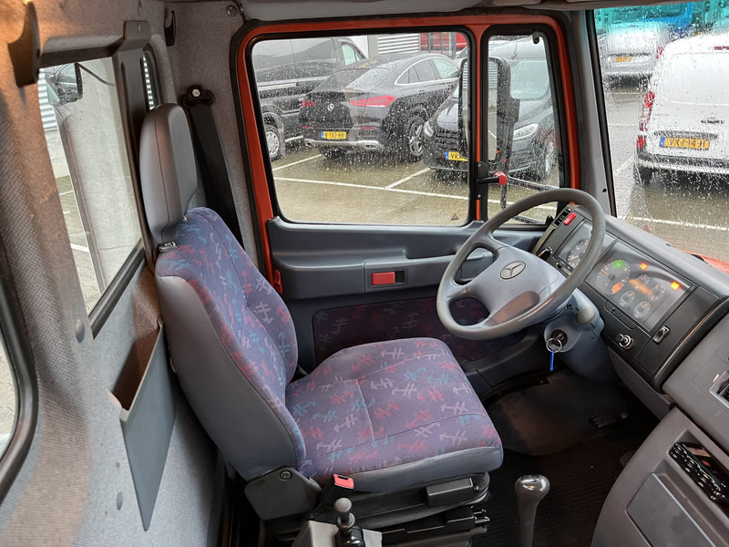 Mercedes-Benz Vario 612 D / Car - Machine Transporter 570 cm / Winch / Ramps / NL Truck - Tovornjak avtotransporter: slika 4 Mercedes-Benz Vario 612 D / Car - Machine Transporter 570 cm / Winch / Ramps / NL Truck - Tovornjak avtotransporter: slika 4