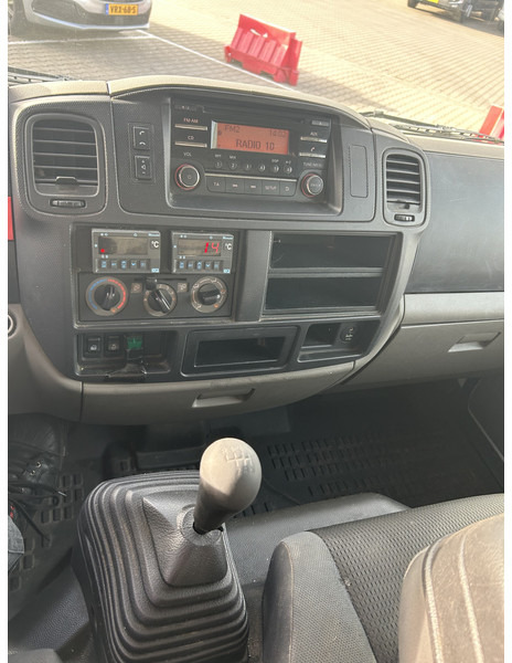 Nissan Cabstar NT400 / Duo Temp Frigo -30 gr / 146 dkm/ Blad - Blad / APK TUV 03-26 - Hladilno vozilo: slika 5 Nissan Cabstar NT400 / Duo Temp Frigo -30 gr / 146 dkm/ Blad - Blad / APK TUV 03-26 - Hladilno vozilo: slika 5