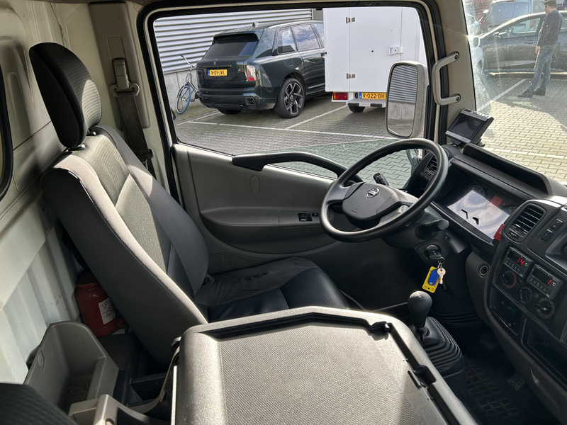 Nissan Cabstar NT400 / Duo Temp Frigo -30 gr / 146 dkm/ Blad - Blad / APK TUV 03-26 - Hladilno vozilo: slika 3 Nissan Cabstar NT400 / Duo Temp Frigo -30 gr / 146 dkm/ Blad - Blad / APK TUV 03-26 - Hladilno vozilo: slika 3