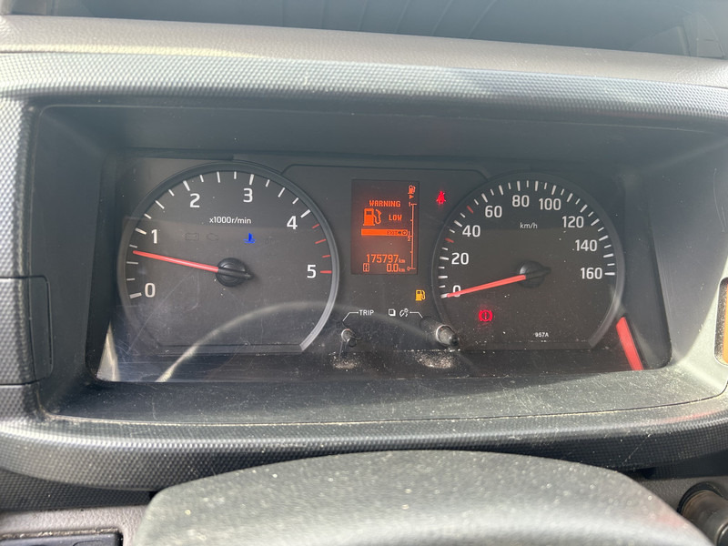 Nissan Cabstar NT400 / Duo Temp Frigo -30 gr / 175 dkm/ Blad - Blad / BE Van - Hladilno vozilo: slika 4 Nissan Cabstar NT400 / Duo Temp Frigo -30 gr / 175 dkm/ Blad - Blad / BE Van - Hladilno vozilo: slika 4