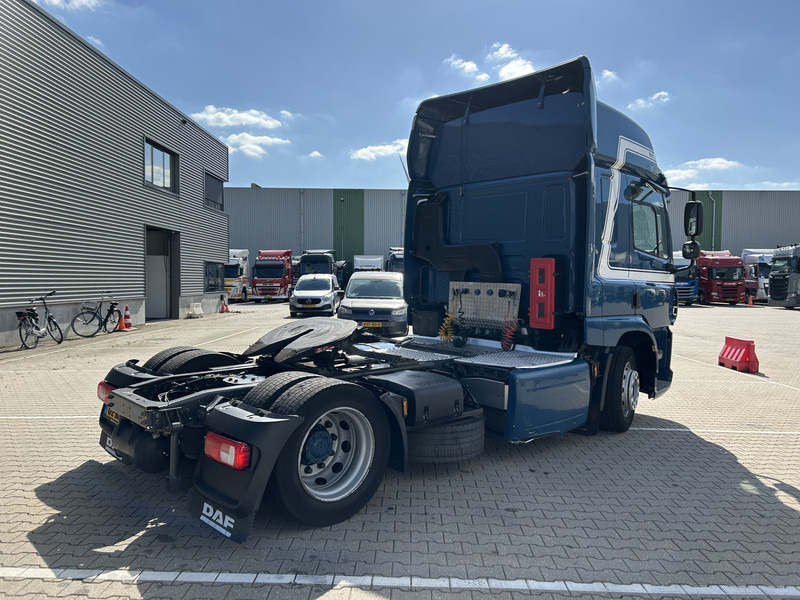 DAF CF 400 FT Space Cab / Mega - Low Deck / Hefschotel / 677 dkm / NL Truck - Vlačilec: slika 2 DAF CF 400 FT Space Cab / Mega - Low Deck / Hefschotel / 677 dkm / NL Truck - Vlačilec: slika 2