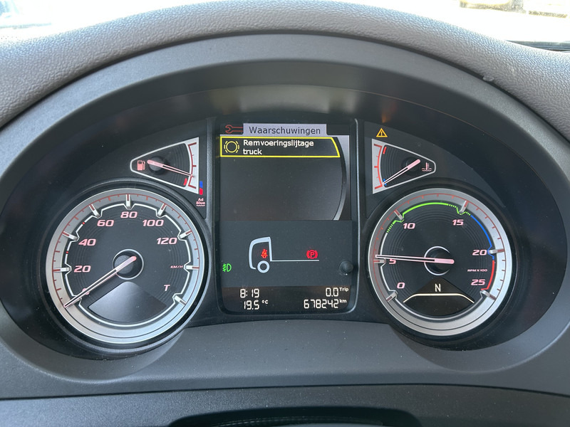 DAF CF 410 FT Space Cab / 678 dkm / Smart Tacho V2 / APK TUV 11-25 - Vlačilec: slika 4 DAF CF 410 FT Space Cab / 678 dkm / Smart Tacho V2 / APK TUV 11-25 - Vlačilec: slika 4
