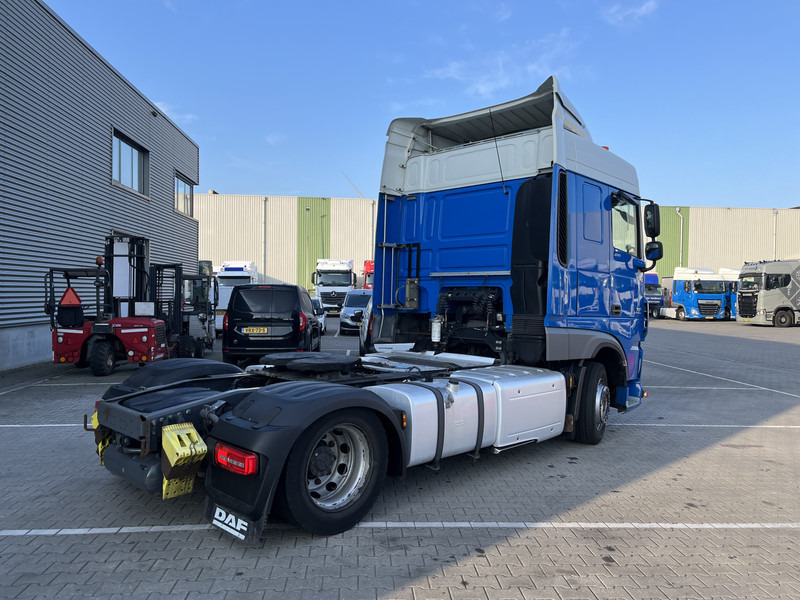 DAF XF 440 FT SC / Mega - Low Deck / 2 Tanks / Stand Klima / New Tacho V2 - Vlačilec: slika 2 DAF XF 440 FT SC / Mega - Low Deck / 2 Tanks / Stand Klima / New Tacho V2 - Vlačilec: slika 2