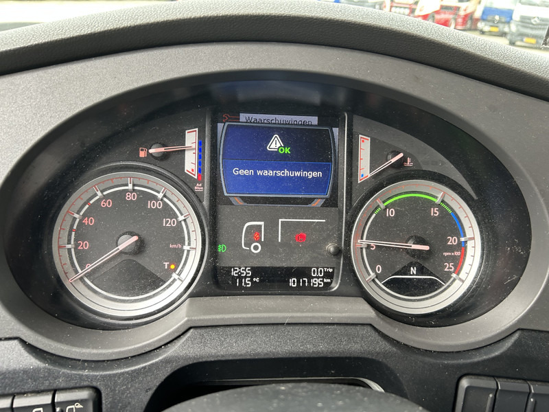 DAF XF 440 FT SC / Smart Tacho V2 / 2 Tanks / Stand Klima - Vlačilec: slika 4 DAF XF 440 FT SC / Smart Tacho V2 / 2 Tanks / Stand Klima - Vlačilec: slika 4