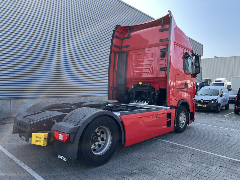 Iveco S-Way AT 420 / Full LED / 569 dkm / 2 Tanks / 2 Fridge / APK TUV 03-26 - Vlačilec: slika 2 Iveco S-Way AT 420 / Full LED / 569 dkm / 2 Tanks / 2 Fridge / APK TUV 03-26 - Vlačilec: slika 2