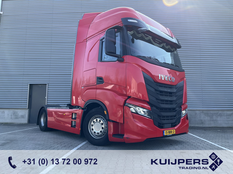 Iveco S-Way AT 420 / Full LED / 569 dkm / 2 Tanks / 2 Fridge / APK TUV 03-26 - Vlačilec: slika 1 Iveco S-Way AT 420 / Full LED / 569 dkm / 2 Tanks / 2 Fridge / APK TUV 03-26 - Vlačilec: slika 1
